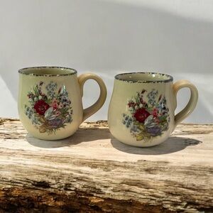 Vintage HOME & GARDEN PARTY Floral Coffee Mugs Hand Made Cups In USA Set Of 2
